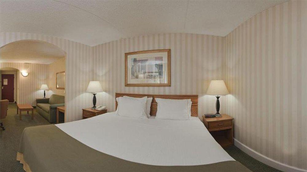 Holiday Inn Express Frazer - Malvern By Ihg Dış mekan fotoğraf