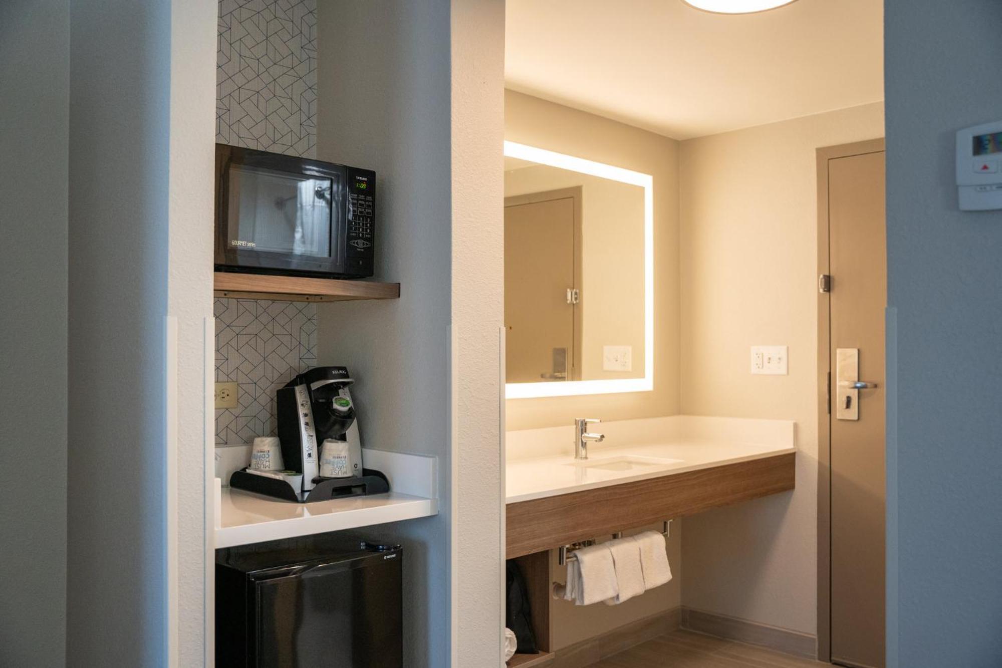 Holiday Inn Express Frazer - Malvern By Ihg Dış mekan fotoğraf