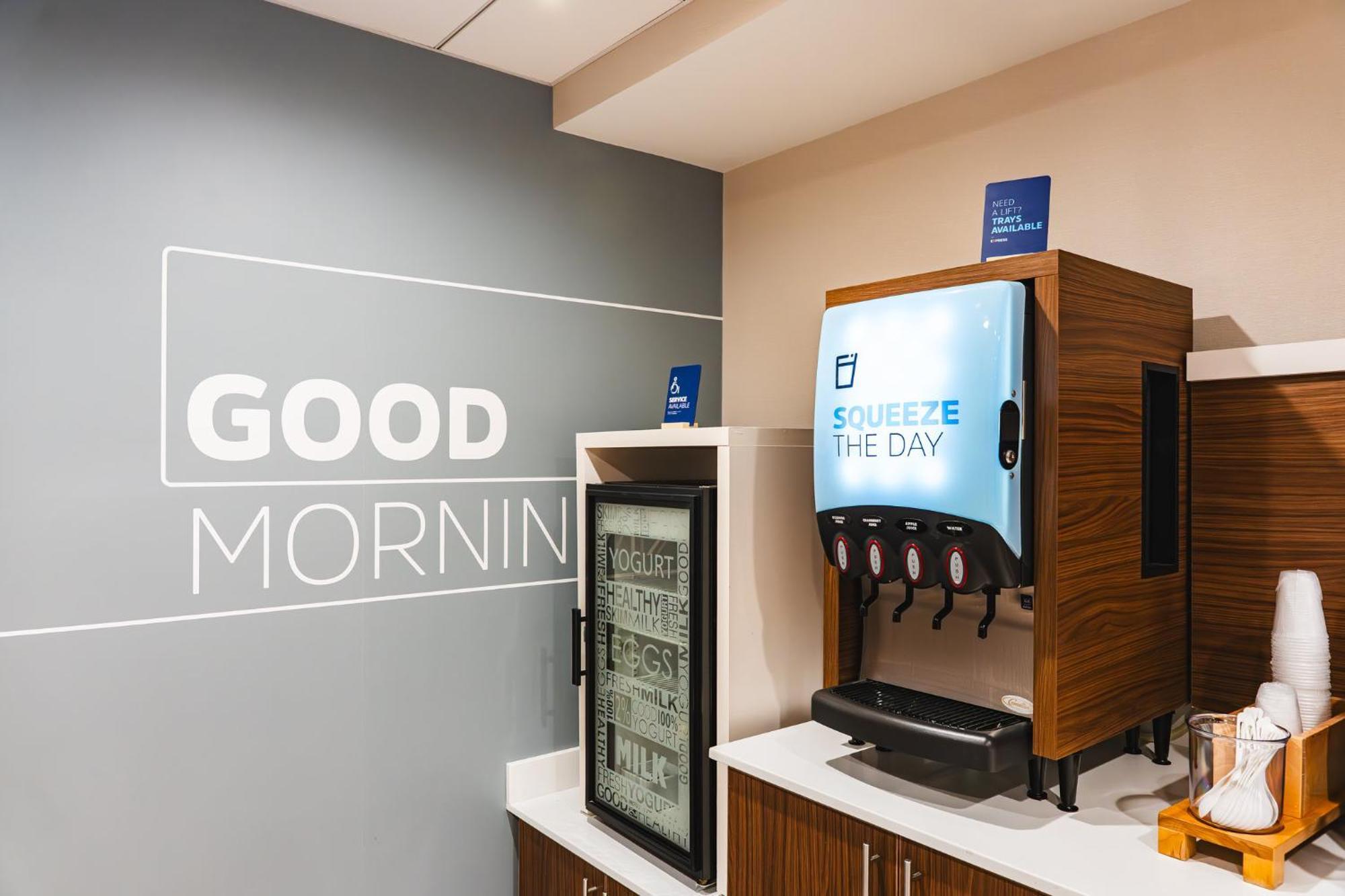 Holiday Inn Express Frazer - Malvern By Ihg Dış mekan fotoğraf